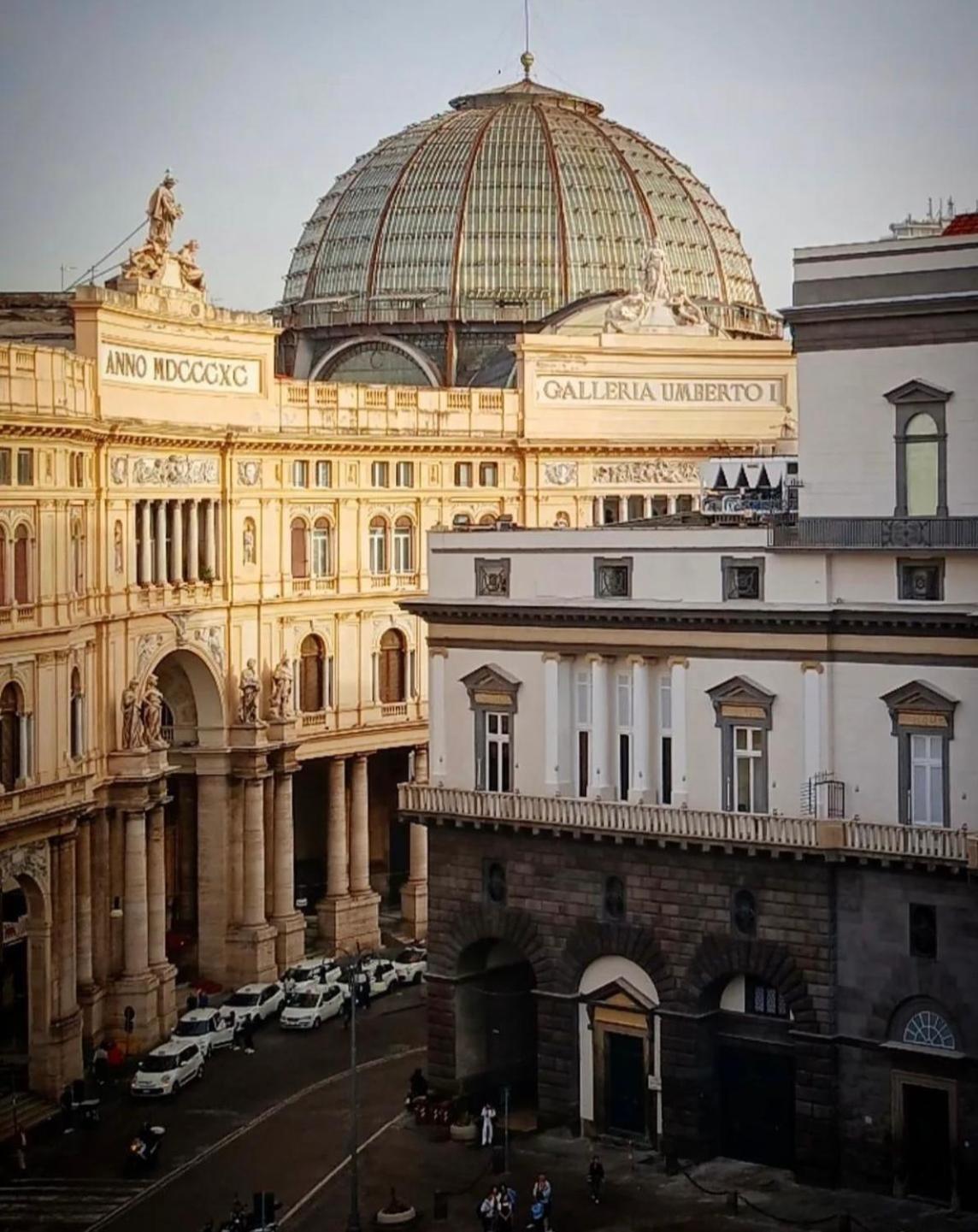 Casetta Piazza Plebiscito Naples Exterior photo
